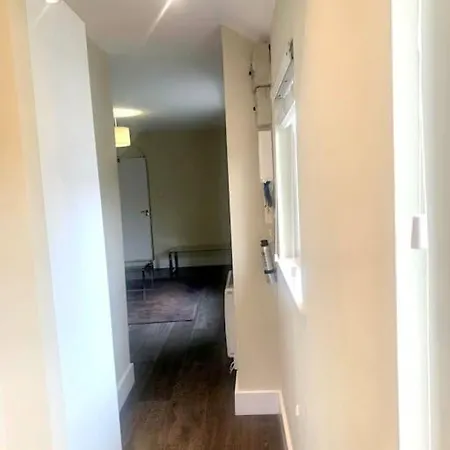Private In Rathmines 아파트