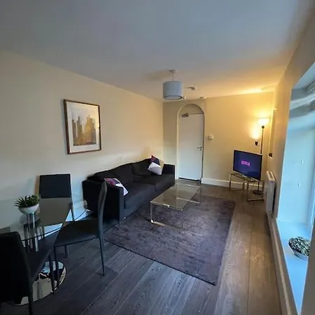 Private In Rathmines 아파트